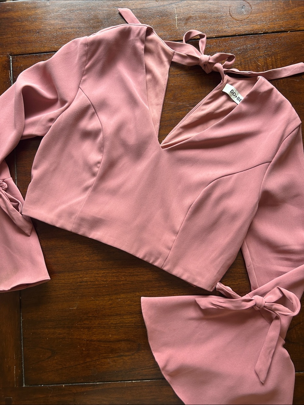 DO+BE Dusty Rose Tie-Back V-Neck Cropped Top